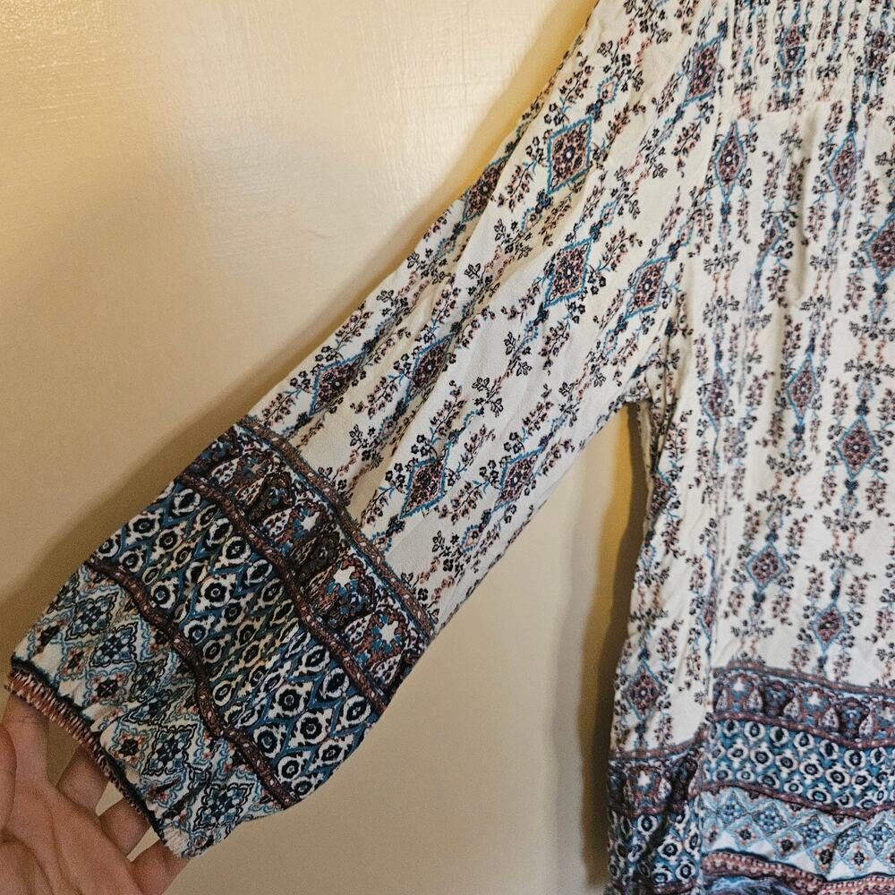 Artesia Size Large L Blouse White Blue Boho Indie Flowy Comfortable Tassles - Picture 2 of 11